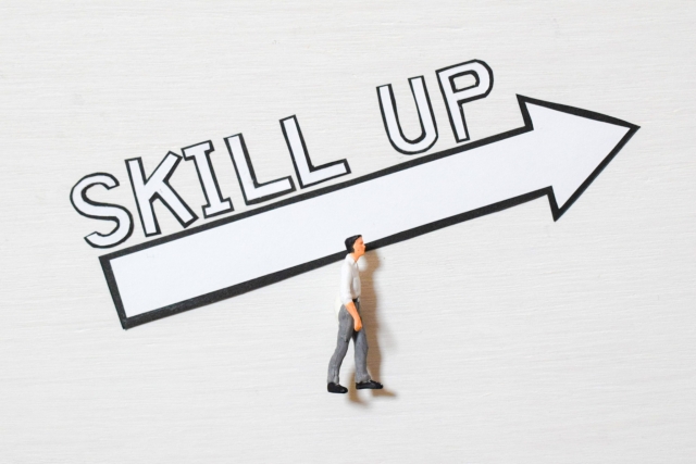 リスキングやリカラントなど社会人からの学び直し